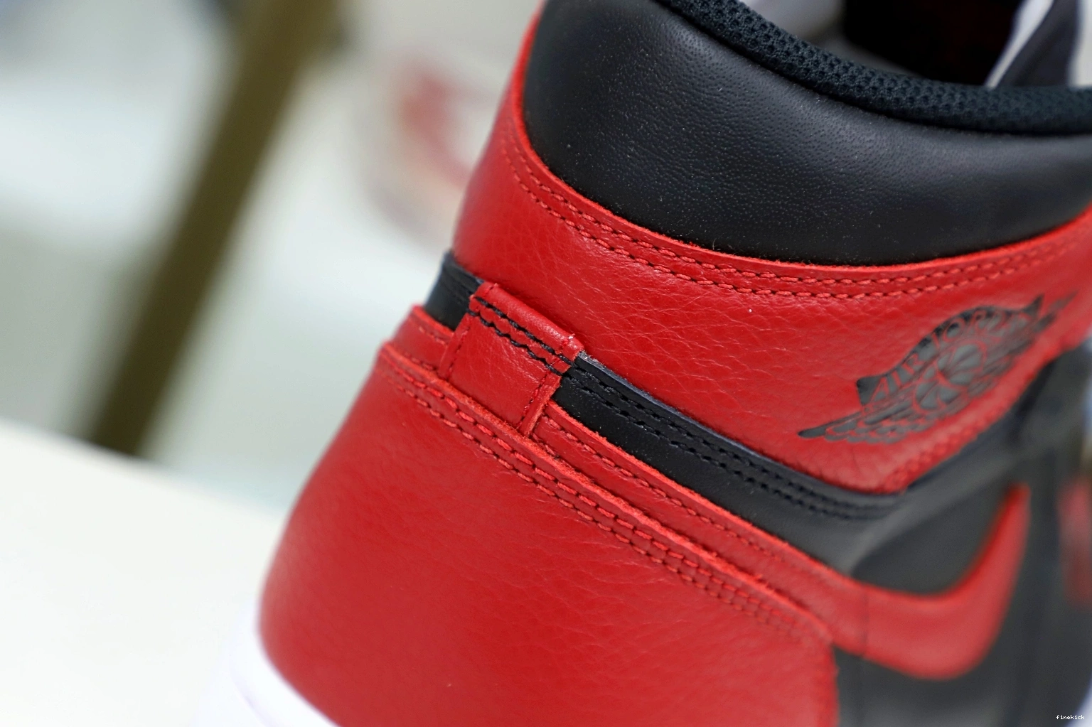 AIR HIGH RETRO JORDAN 'BRED' 1 OG 1207